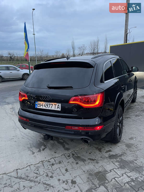 Внедорожник / Кроссовер Audi Q7 2010 в Измаиле