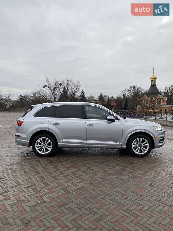 Позашляховик / Кросовер Audi Q7 2018 в Харкові