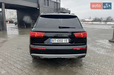 Позашляховик / Кросовер Audi Q7 2016 в Калуші