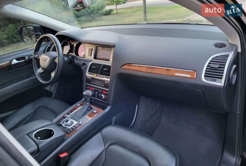 Внедорожник / Кроссовер Audi Q7 2015 в Днепре