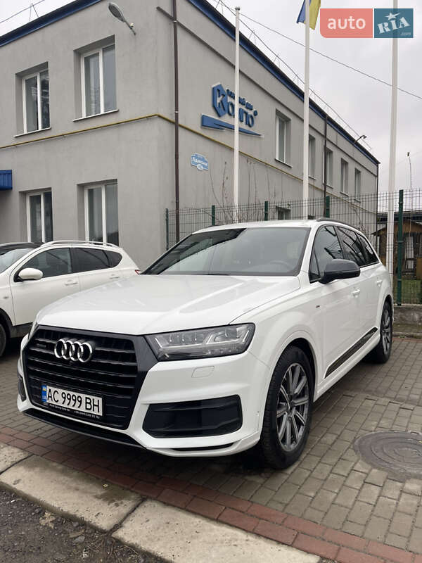 Внедорожник / Кроссовер Audi Q7 2018 в Луцке