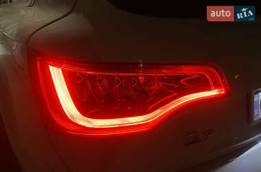 Внедорожник / Кроссовер Audi Q7 2015 в Черновцах
