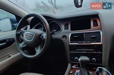 Внедорожник / Кроссовер Audi Q7 2014 в 