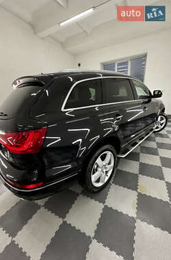 Позашляховик / Кросовер Audi Q7 2012 в Трускавці