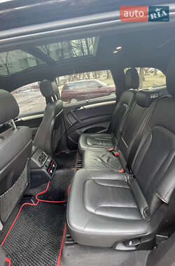 Внедорожник / Кроссовер Audi Q7 2014 в 
