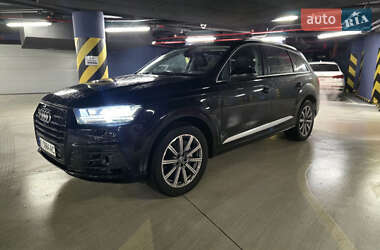 Внедорожник / Кроссовер Audi Q7 2018 в 
