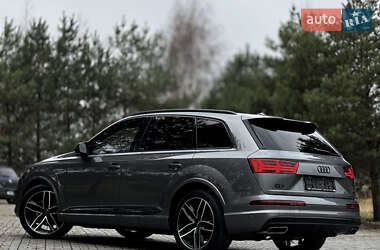 Внедорожник / Кроссовер Audi Q7 2017 в Виноградове