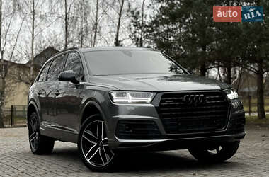 Внедорожник / Кроссовер Audi Q7 2017 в Виноградове