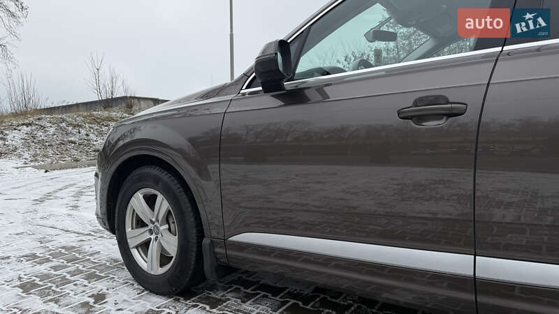 Позашляховик / Кросовер Audi Q7 2016 в Тернополі