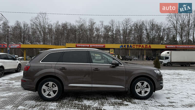 Позашляховик / Кросовер Audi Q7 2016 в Тернополі