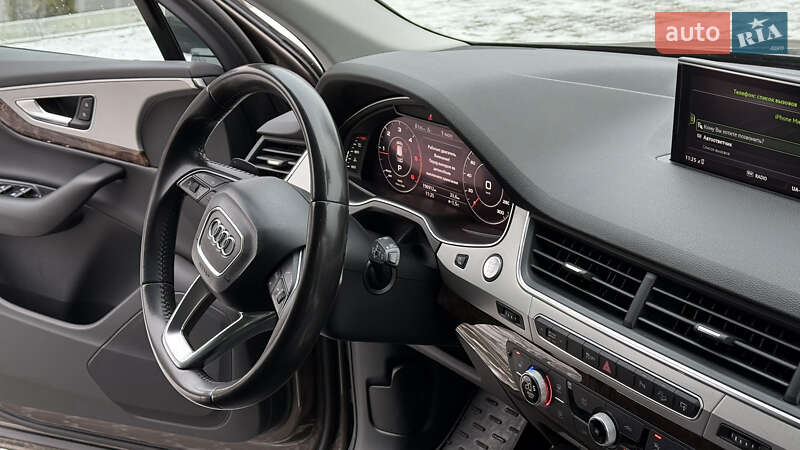 Позашляховик / Кросовер Audi Q7 2016 в Тернополі