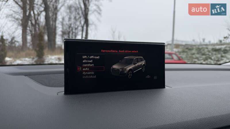 Позашляховик / Кросовер Audi Q7 2016 в Тернополі
