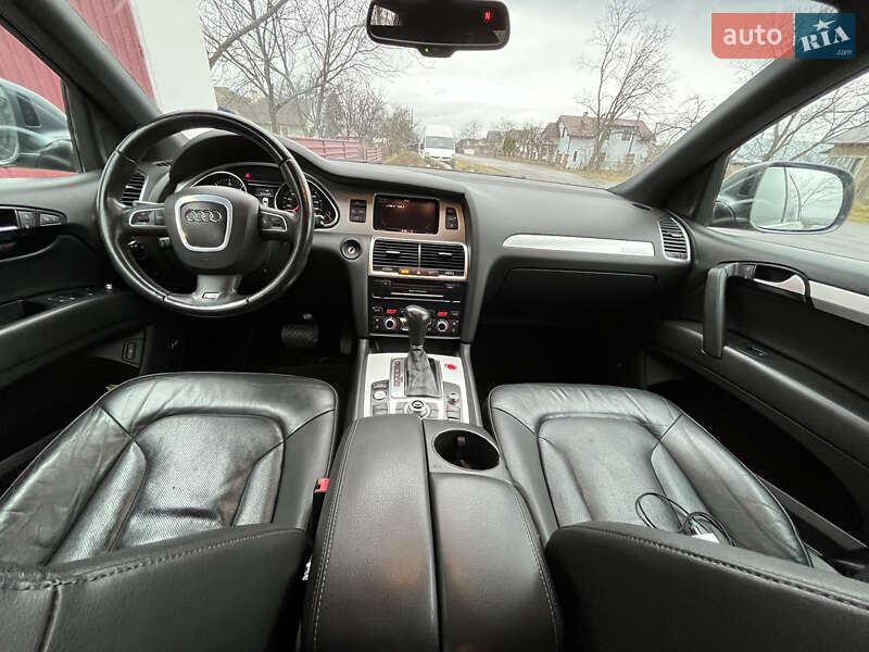 Внедорожник / Кроссовер Audi Q7 2010 в Ивано-Франковске