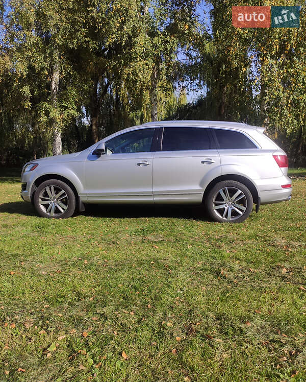 Внедорожник / Кроссовер Audi Q7 2013 в Староконстантинове