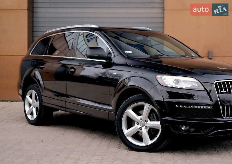 Внедорожник / Кроссовер Audi Q7 2014 в 