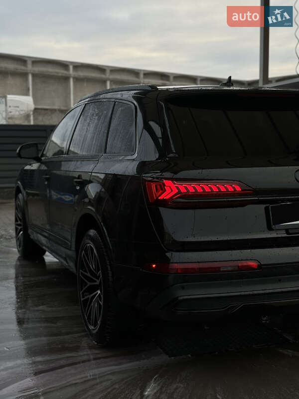 Позашляховик / Кросовер Audi Q7 2021 в Києві фото 7 Позашляховик / Кросовер Audi Q7 2021 в Києві