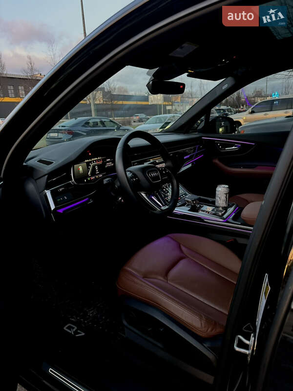 Позашляховик / Кросовер Audi Q7 2021 в Києві фото 11 Позашляховик / Кросовер Audi Q7 2021 в Києві