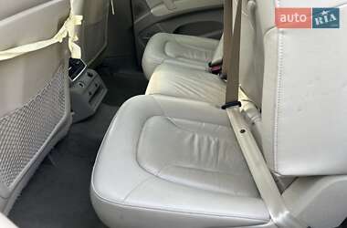 Позашляховик / Кросовер Audi Q7 2012 в 