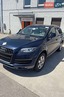 Позашляховик / Кросовер Audi Q7 2012 в 