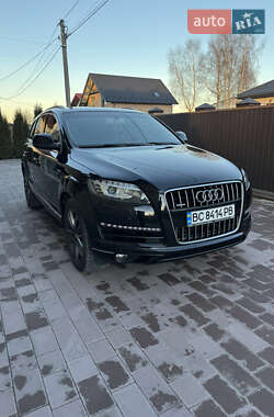 Внедорожник / Кроссовер Audi Q7 2010 в 