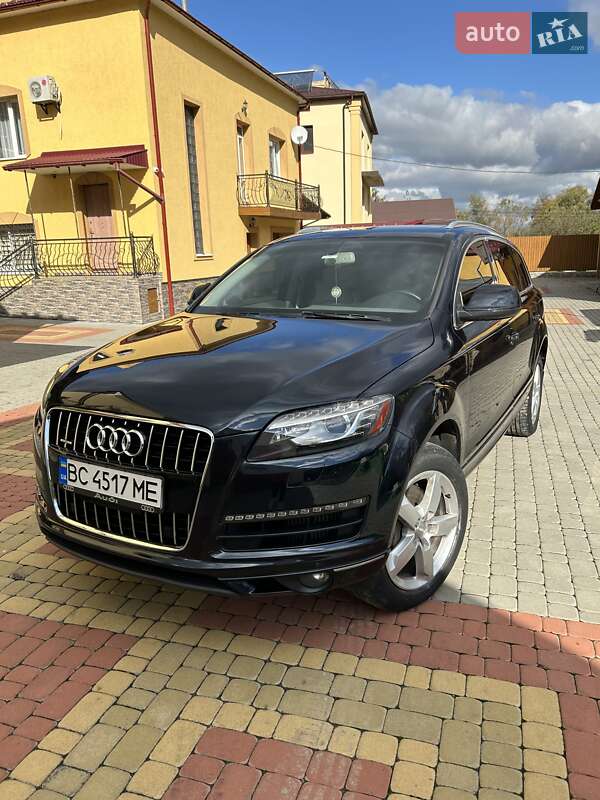 Позашляховик / Кросовер Audi Q7 2012 в 