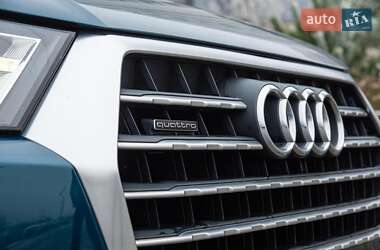 Внедорожник / Кроссовер Audi Q7 2018 в 