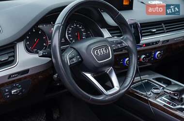 Внедорожник / Кроссовер Audi Q7 2018 в 