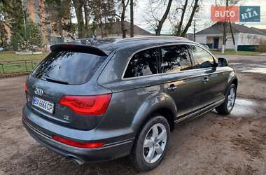 Позашляховик / Кросовер Audi Q7 2011 в 
