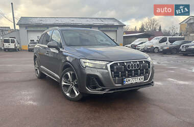 Внедорожник / Кроссовер Audi Q7 2020 в 