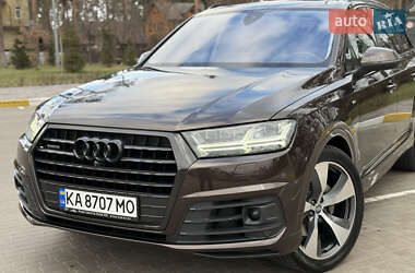 Позашляховик / Кросовер Audi Q7 2016 в Києві