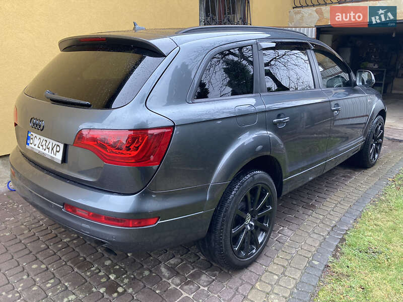Позашляховик / Кросовер Audi Q7 2014 в Жовкві
