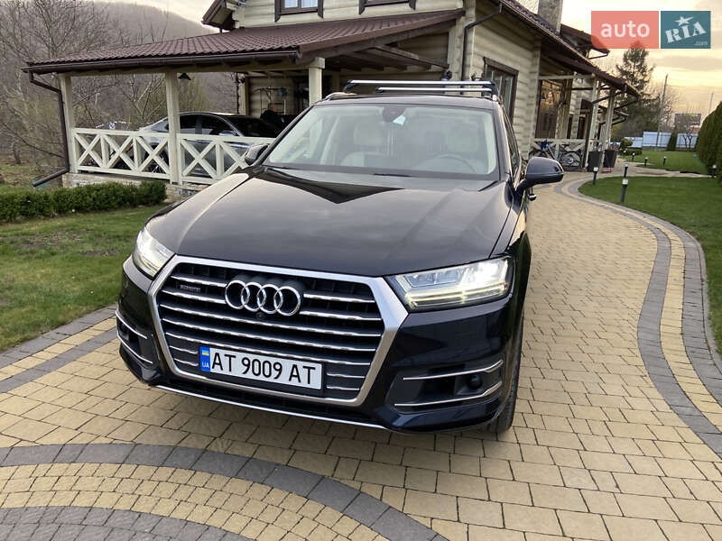 Внедорожник / Кроссовер Audi Q7 2017 в Ивано-Франковске