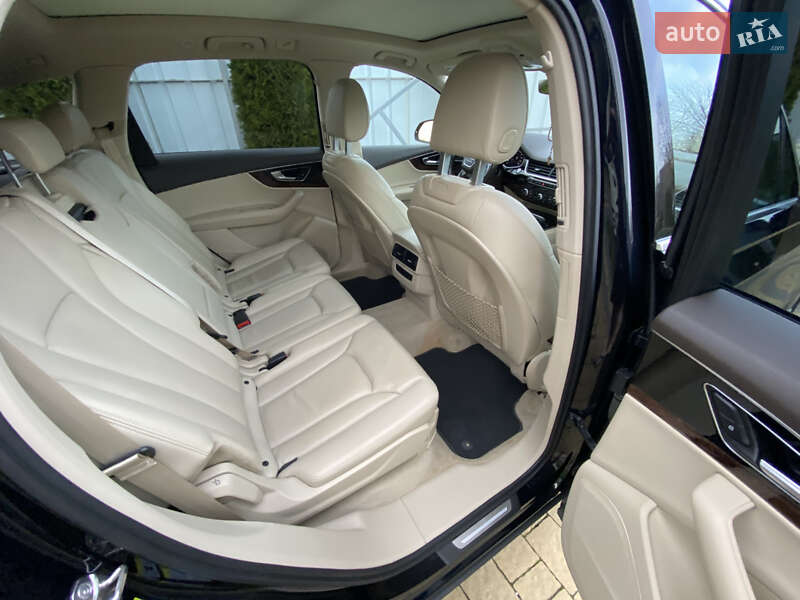 Внедорожник / Кроссовер Audi Q7 2017 в Ивано-Франковске