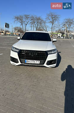 Внедорожник / Кроссовер Audi Q7 2016 в Одессе