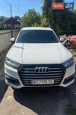 Позашляховик / Кросовер Audi Q7 2015 в Львові