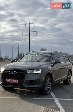 Позашляховик / Кросовер Audi Q7 2018 в Ірпені