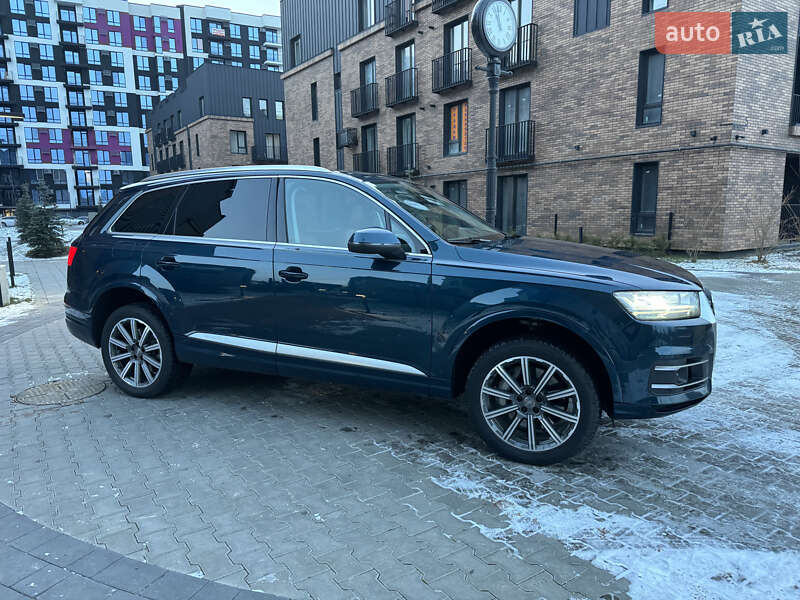 Позашляховик / Кросовер Audi Q7 2017 в Івано-Франківську