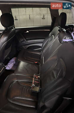 Внедорожник / Кроссовер Audi Q7 2013 в 