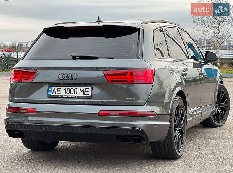 Позашляховик / Кросовер Audi Q7 2017 в Дніпрі