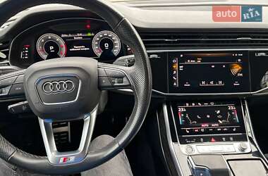 Внедорожник / Кроссовер Audi Q7 2021 в 