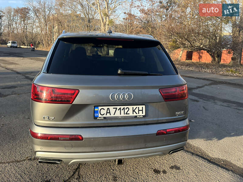 Внедорожник / Кроссовер Audi Q7 2016 в Тальном фото 3 Внедорожник / Кроссовер Audi Q7 2016 в Тальном