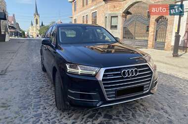 Внедорожник / Кроссовер Audi Q7 2017 в Луцке