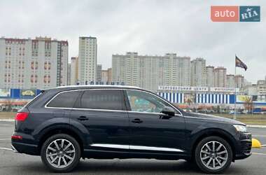 Внедорожник / Кроссовер Audi Q7 2017 в Киеве