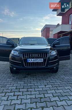 Внедорожник / Кроссовер Audi Q7 2015 в 