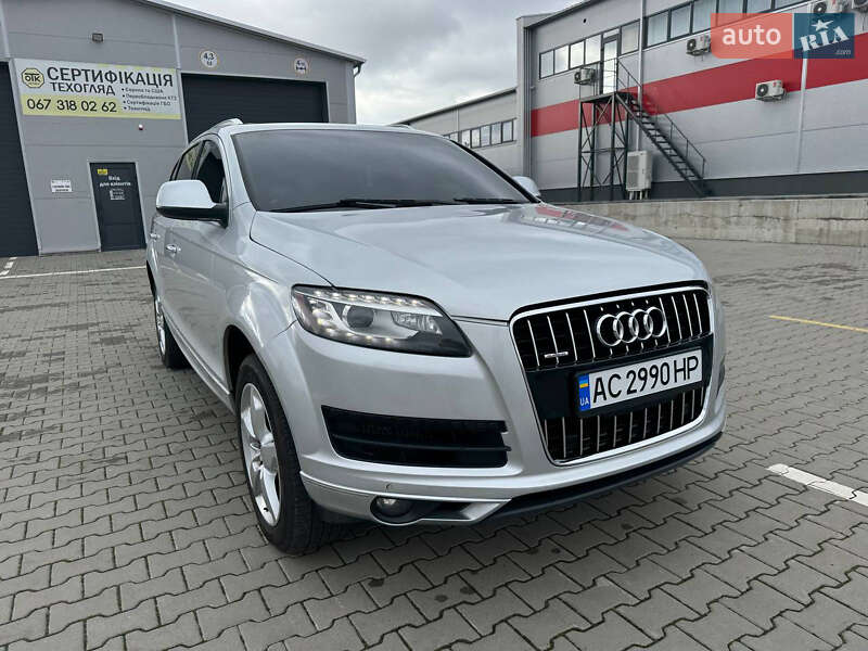 Позашляховик / Кросовер Audi Q7 2012 в Нововолинську
