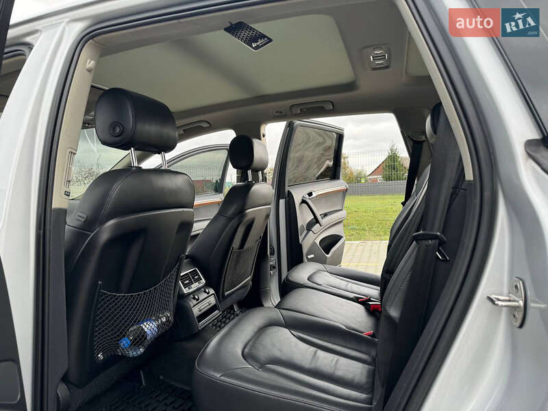 Позашляховик / Кросовер Audi Q7 2012 в Нововолинську
