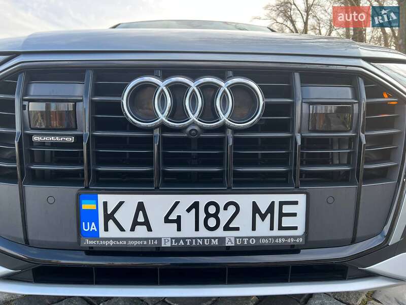 Внедорожник / Кроссовер Audi Q7 2021 в Киеве