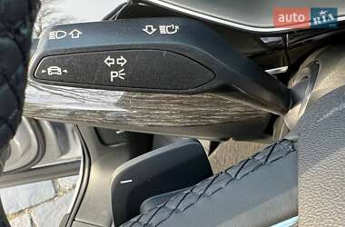 Позашляховик / Кросовер Audi Q7 2021 в 
