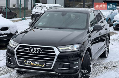 Позашляховик / Кросовер Audi Q7 2017 в Стрию