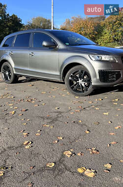 Внедорожник / Кроссовер Audi Q7 2014 в 
